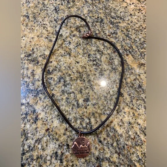 Women’s mountain necklace faux leather chain faith can move mountains necklace - Picture 3 of 5